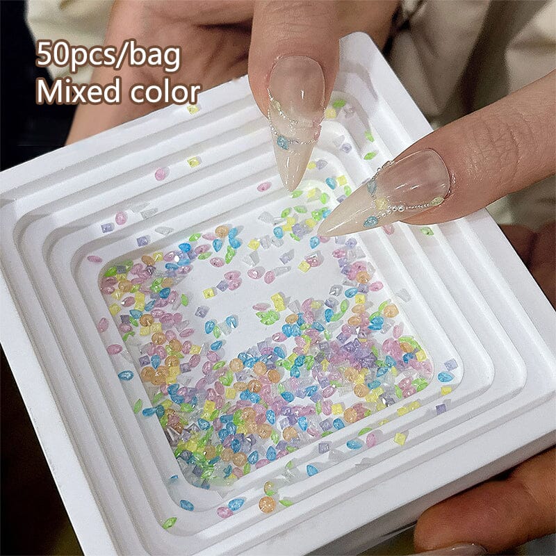 50pcs Mixed Color Broken Glass Irregular Rhinestone Nail Decorations - Image 3