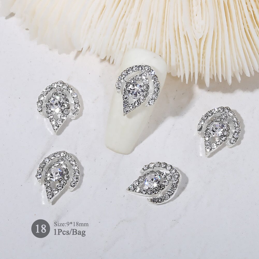 Butterfly Rhinestone Nail Decoration - Image 29